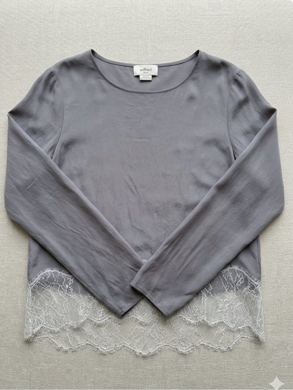WILFRED Desaix Long Sleeve 100% Silk Top Blouse Size Small Taupe Cream Lace Trim